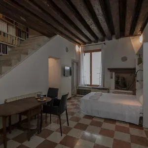  Apartment Ca'barbarigo Italy